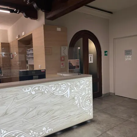 Pensionat Residenza Accademia, Mantegnahotels