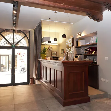 Residenza Accademia, Mantegnahotels