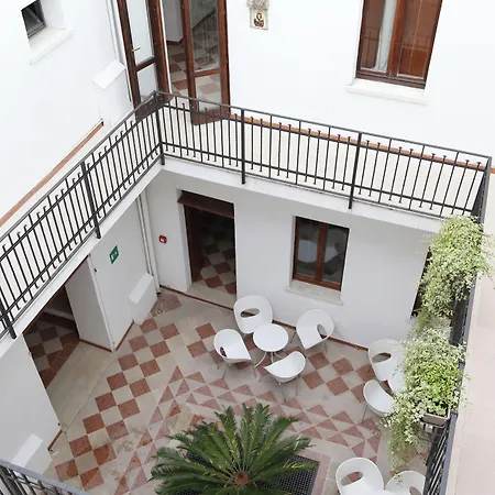 ゲストハウス Residenza Accademia, Mantegnahotels 3*