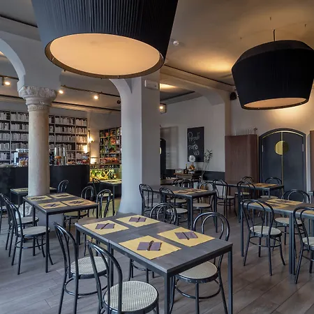 Residenza Accademia, Mantegnahotels