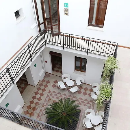 Residenza Accademia 3*