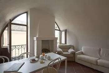 Residenza Accademia Guest house 3*