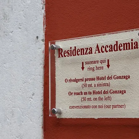 Konukevi Residenza Accademia, Mantegnahotels Mantua