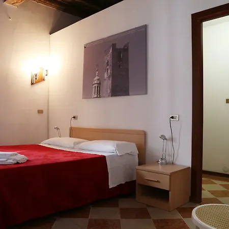 Residenza Accademia, Mantegnahotels Konukevi Mantua